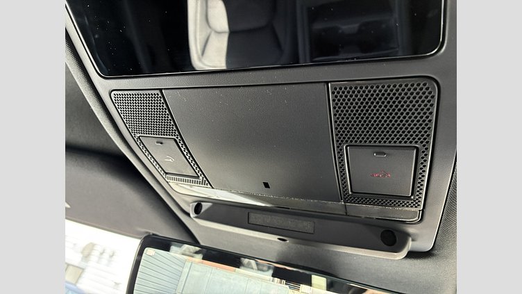 2025 認定中古車 Land Rover Defender 110 タスマンブルー D350 ディーゼルマイルドハイブリッド S
