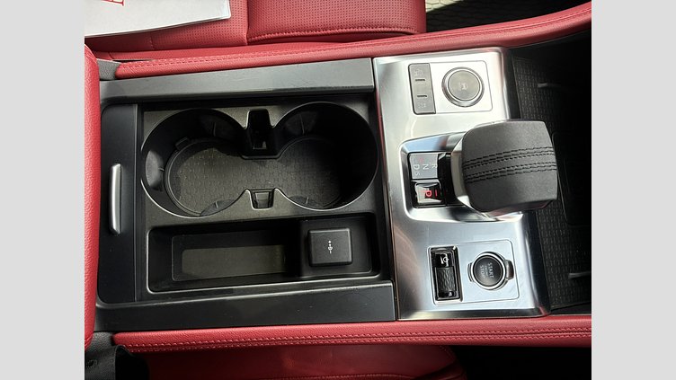 2022 認定中古車 Jaguar F-Pace サントリーニブラック P250 AWD（オートマチック） R-DYNAMIC SE