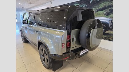 Defender 110 2