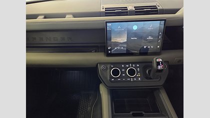 Defender 110 5
