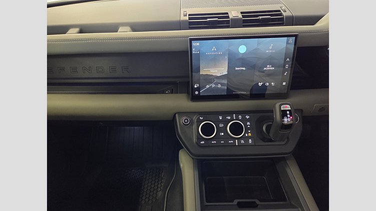 2025 Approved Land Rover Defender 110 Pangea Green AWD D250 SE X-Dynamic