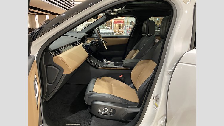 2024 認定中古車 Land Rover Range Rover Velar オストゥーニパールホワイト D200マイルドハイブリッド（ディーゼル） スタンダードホイールベース Dynamic HSE
