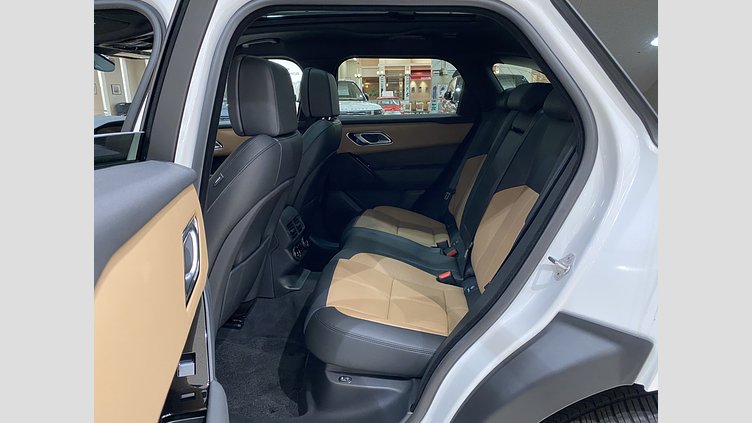 2024 認定中古車 Land Rover Range Rover Velar オストゥーニパールホワイト D200マイルドハイブリッド（ディーゼル） スタンダードホイールベース Dynamic HSE