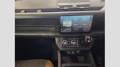 Defender 110 4