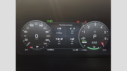 Defender 110 5