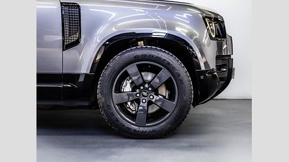 Defender 110 3