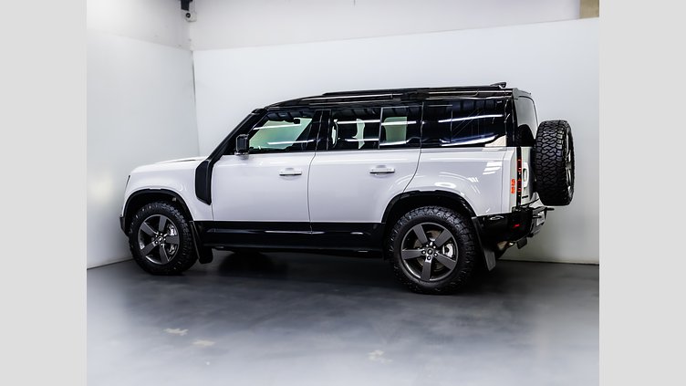 2025 Approved Land Rover Defender 110 Fuji White AWD D350 HSE X-Dynamic