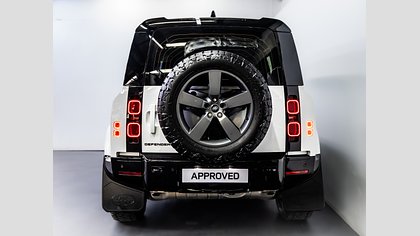Defender 110 6