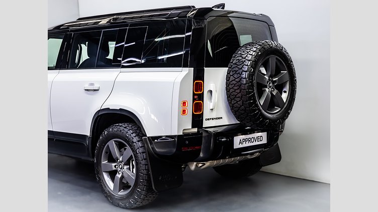 2025 Approved Land Rover Defender 110 Fuji White AWD D350 HSE X-Dynamic