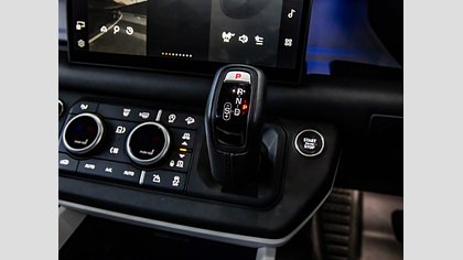 Defender 110 14
