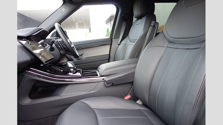 2024 認定中古車 Land Rover Range Rover Sport ヴァレジネブルー P550eプラグインハイブリッド（ガソリン） スタンダードホイールベース Dynamic SE