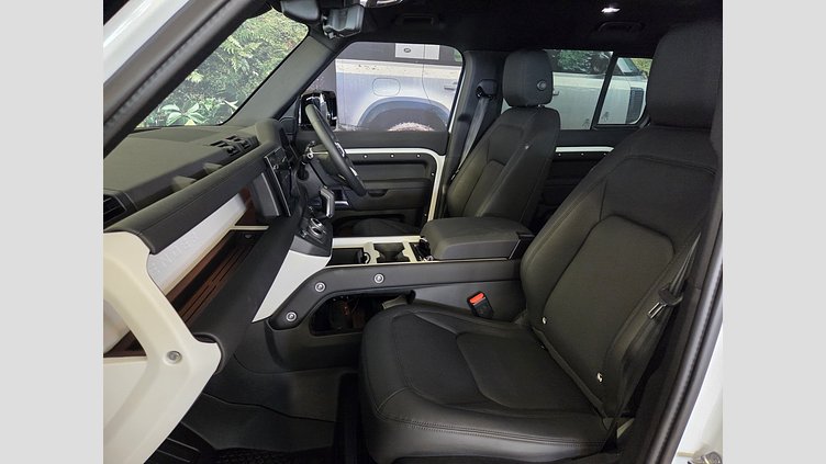 2022 Approved Land Rover Defender 110 Fuji White AWD D300 HSE X-Dynamic