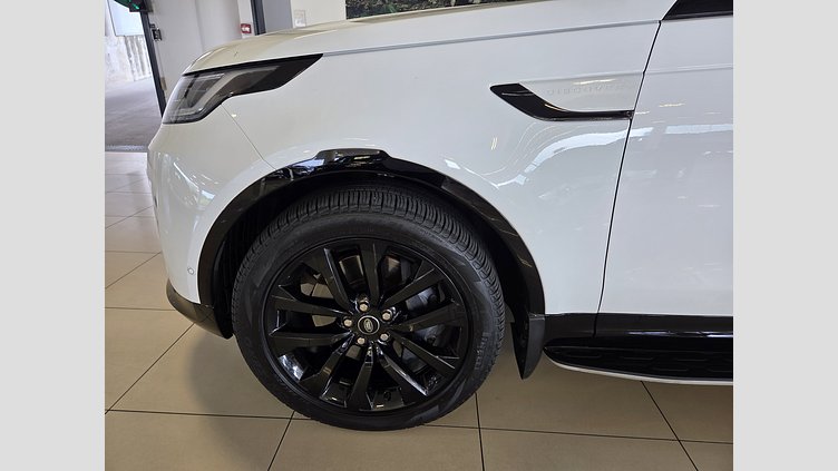 2026 Approved Land Rover Discovery Fuji White AWD 3.0D Gemini (D350)