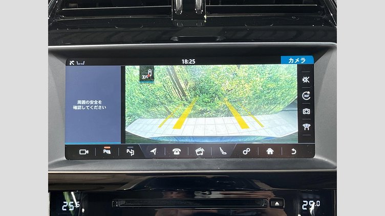 2016 認定中古車 Jaguar XE Loire Blue P200 プレステージ