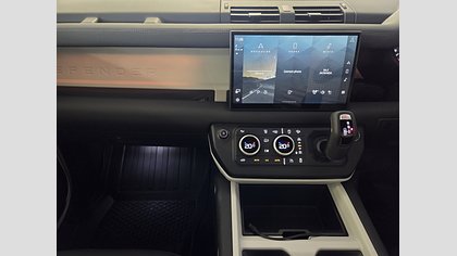 Defender 110 5