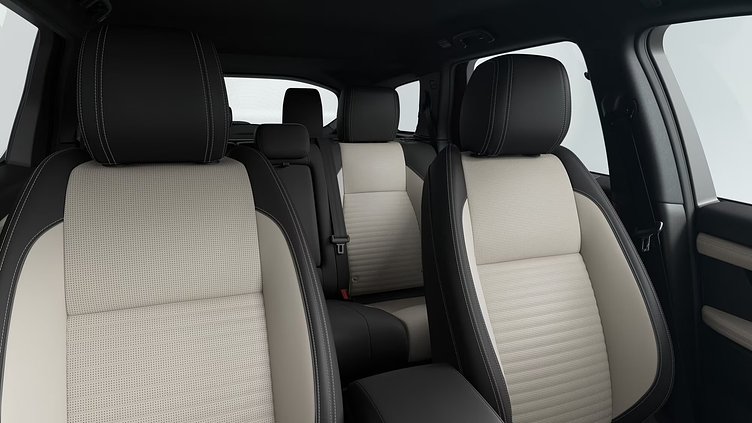 2026 新車 Land Rover Discovery Sport カルパチアングレイ D200マイルドハイブリッド（ディーゼル） 標準ホイール Dynamic S