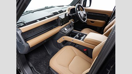 Defender 110 2