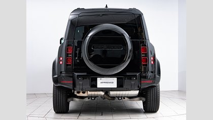 Defender 110 6