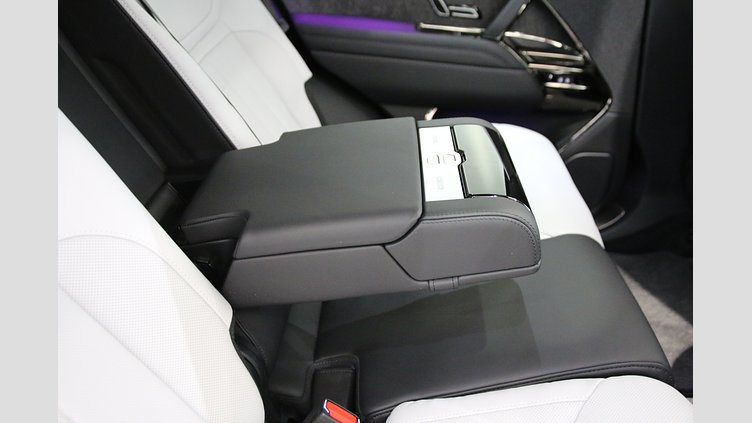 2023 認定中古車 Land Rover Range Rover Sport フィレンツェレッド 3.0リッター6気筒400PSターボチャージドガソリンMHEV（オートマチック） LAUNCH EDITION（FIRST EDITION BASE）