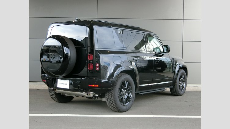 2025 認定中古車 Land Rover Defender 110 サントリーニブラック P300 ガソリン X-Dynamic SE