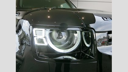 Defender 110 42