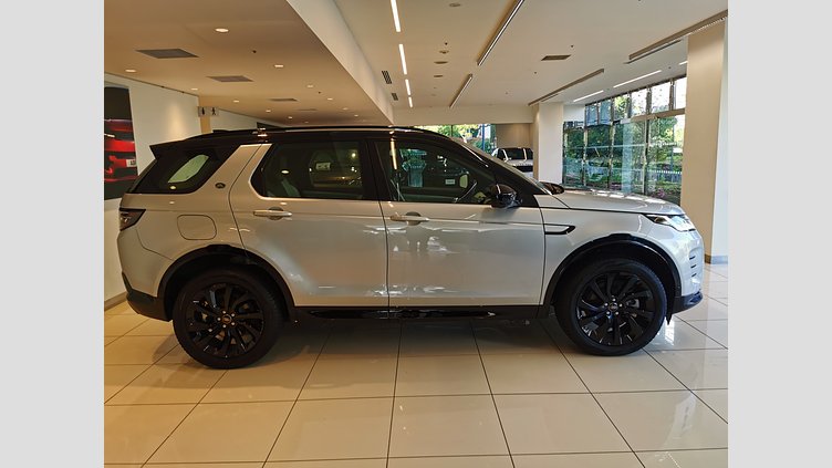 2024 認定中古車 Land Rover Discovery Sport ハクバシルバー P300eプラグインハイブリッド（ガソリン） 標準ホイール DYNAMIC HSE