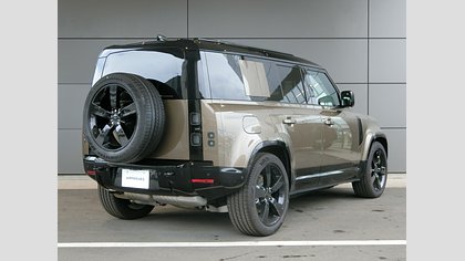 Defender 110 44