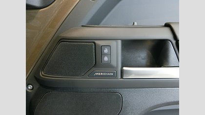 Defender 110 12