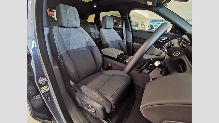 2023 認定中古車 Land Rover Range Rover Velar ヴァレジネブルー P400eプラグインハイブリッド（ガソリン） Standard Wheelbase Dynamic HSE