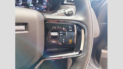 Range Rover Velar 24