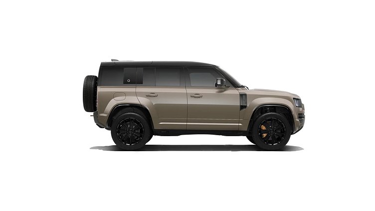 2026 Nowy Land Rover Defender OCTA Petra Copper All Wheel Drive OCTA