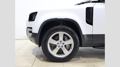 Defender 110 14