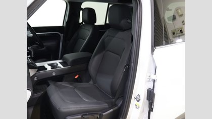 Defender 110 2
