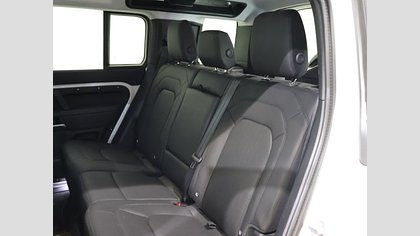 Defender 110 4