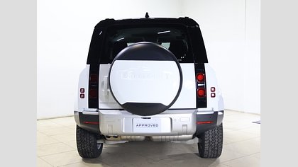 Defender 110 6