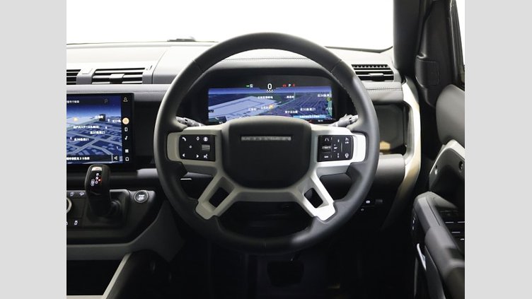 2024 認定中古車 Land Rover Defender 110 フジホワイト D350 ディーゼルマイルドハイブリッド S