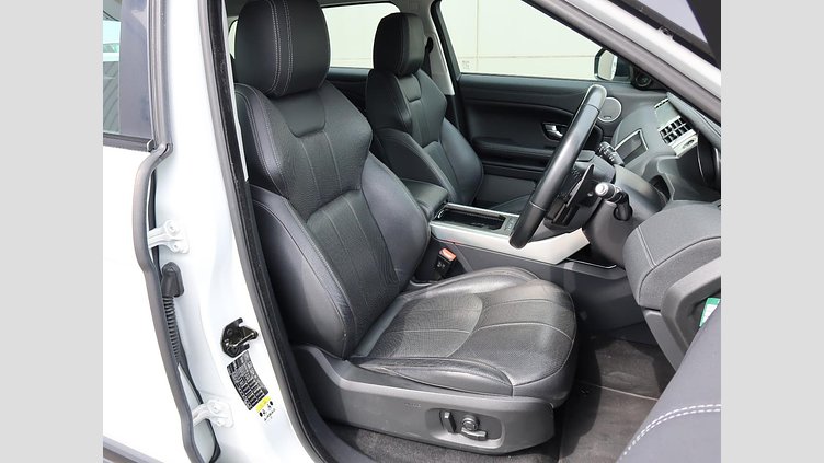 2016 認定中古車 Land Rover Range Rover Evoque Fuji White 2.0 litre Si4 Petrol ＳＥプラス