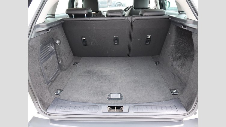 2016 認定中古車 Land Rover Range Rover Evoque Fuji White 2.0 litre Si4 Petrol ＳＥプラス