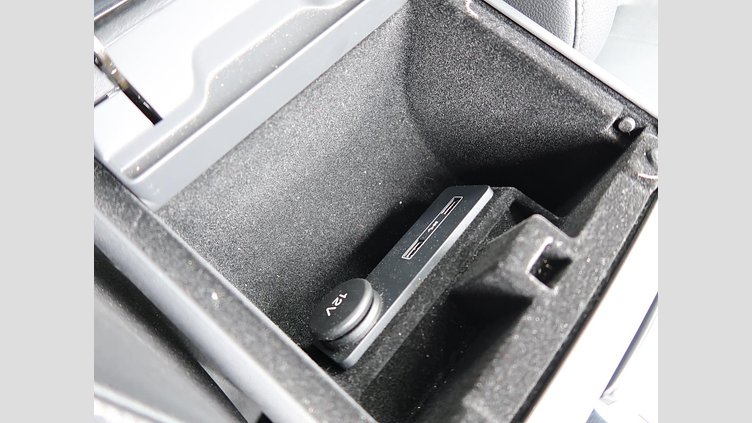 2016 認定中古車 Land Rover Range Rover Evoque Fuji White 2.0 litre Si4 Petrol ＳＥプラス