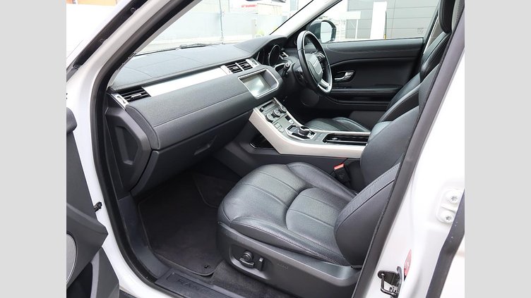 2016 認定中古車 Land Rover Range Rover Evoque Fuji White 2.0 litre Si4 Petrol ＳＥプラス