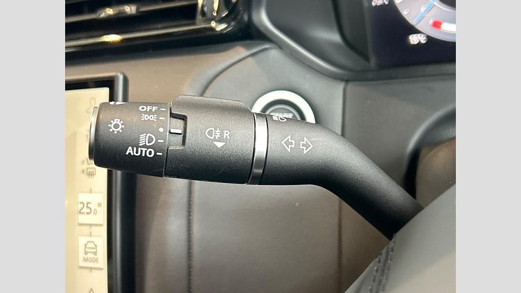 2024 認定中古車 Land Rover Range Rover Velar カルパチアングレイ P400eプラグインハイブリッド（ガソリン） スタンダードホイールベース Dynamic HSE