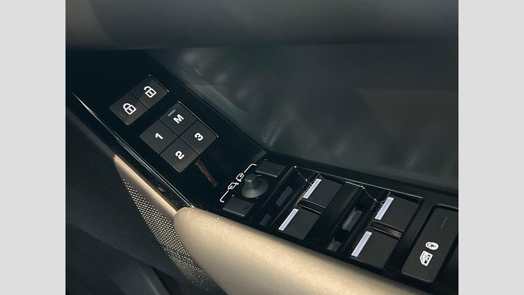 2024 認定中古車 Land Rover Range Rover Velar カルパチアングレイ P400eプラグインハイブリッド（ガソリン） スタンダードホイールベース Dynamic HSE