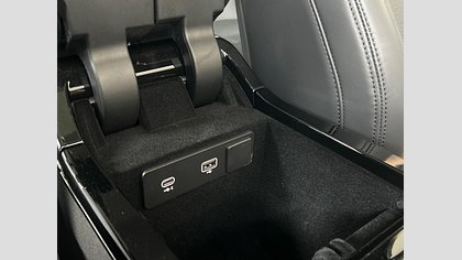 Range Rover Velar 65