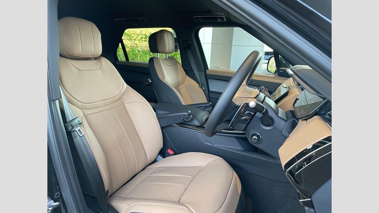2025 認定中古車 Land Rover Range Rover Sport サントリーニブラック P550eプラグインハイブリッド（ガソリン） スタンダードホイールベース Dynamic SE