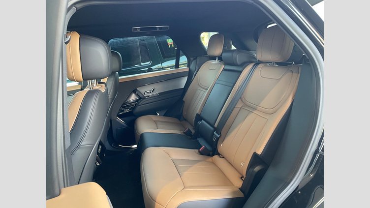 2025 認定中古車 Land Rover Range Rover Sport サントリーニブラック P550eプラグインハイブリッド（ガソリン） スタンダードホイールベース Dynamic SE