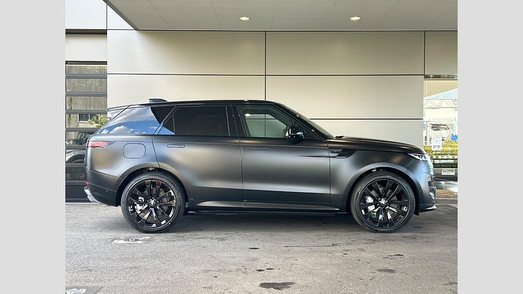 2025 認定中古車 Land Rover Range Rover Sport サントリーニブラック P550eプラグインハイブリッド（ガソリン） スタンダードホイールベース Dynamic SE