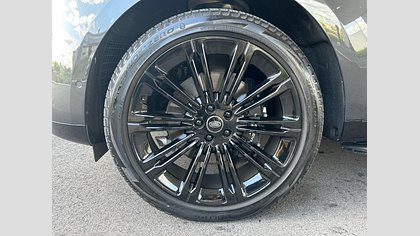 Range Rover 64