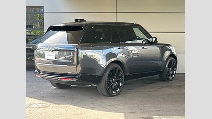 Range Rover 37