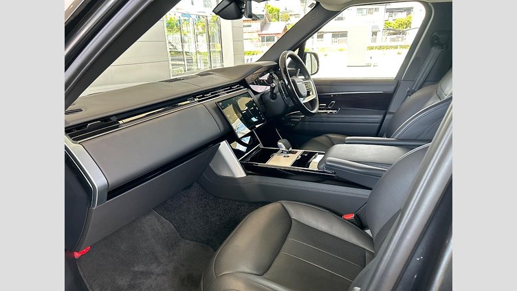 2024 認定中古車 Land Rover Range Rover カルパチアングレイ D300 AWD MHEV（AT） スタンダードホイールベース Autobiography