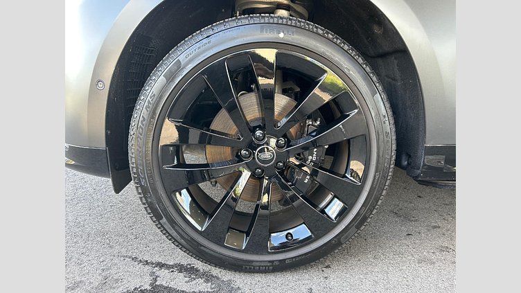 2024 認定中古車 Land Rover Range Rover Sport カルパチアングレイ D300マイルドハイブリッド スタンダードホイールベース Dynamic SE